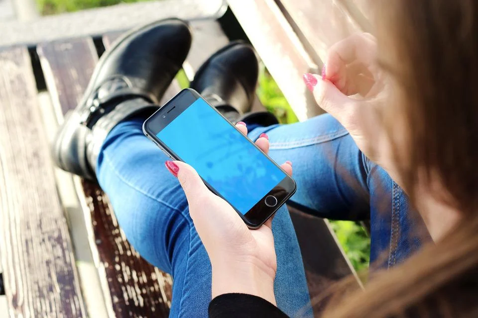 Tele 2 продлил для беженцев бесплатную мобильную связь еще на 3 месяца