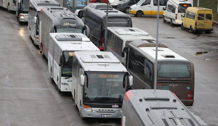 С понедельника переносится остановка пригородных автобусов в Риге