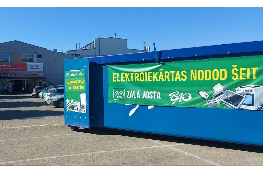 У магазинов Lidl в Задвинье сегодня принимают стартую электротехнику У магазинов Lidl в Задвинье сегодня принимают стартую электротехнику