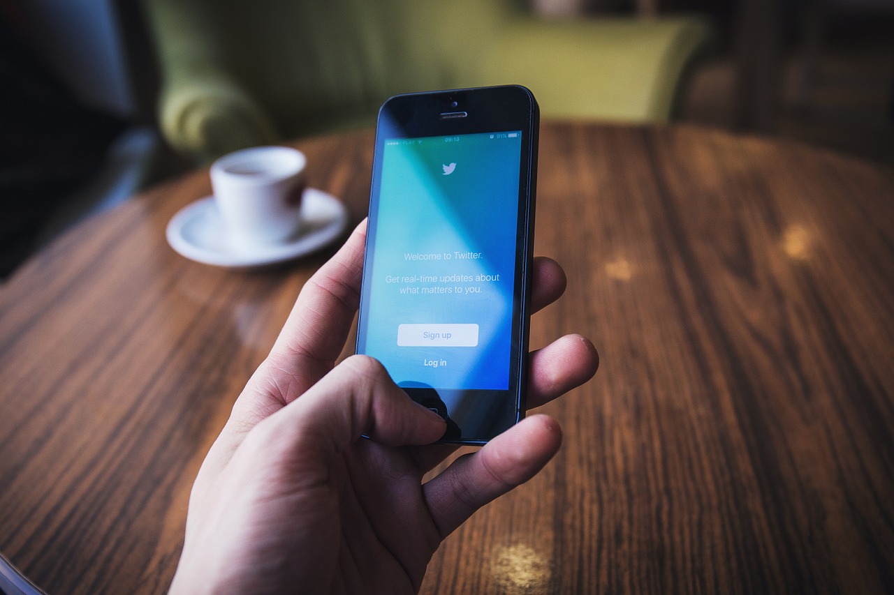 Twitter призывает пользователей бороться с дезинформацией Twitter призывает пользователей бороться с дезинформацией