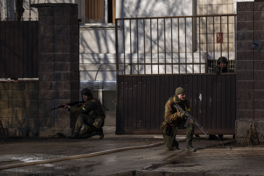 Сейм разрешил жителям Латвии воевать добровольцами на стороне Украины