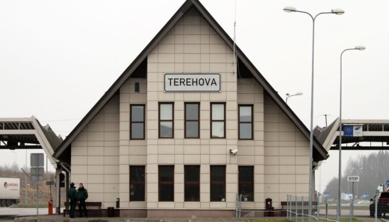По делу о взятках в Терехово один из таможенников осужден условно По делу о взятках в Терехово один из таможенников осужден условно