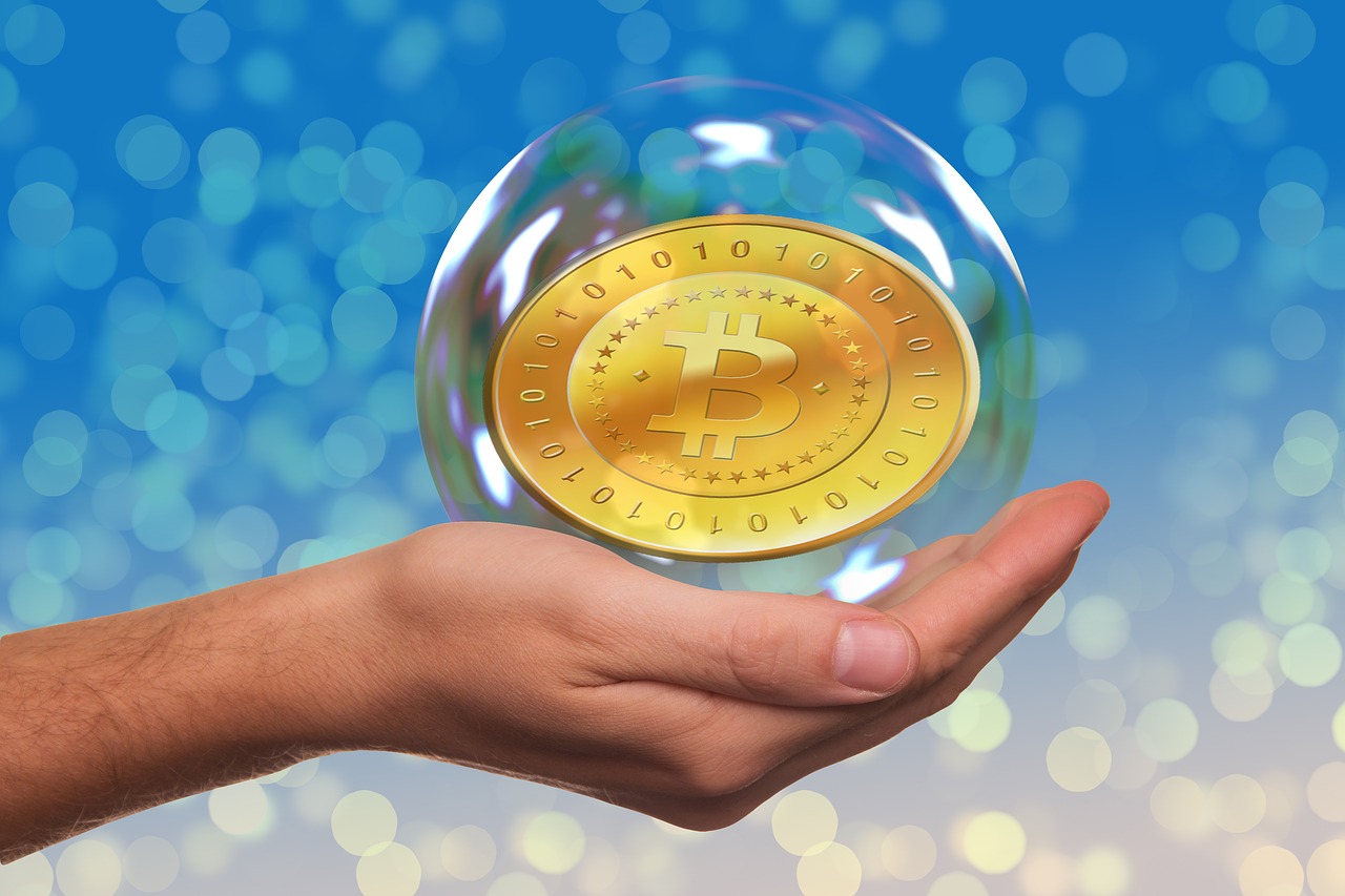 Цена биткоина рухнула после рекордного роста Цена биткоина рухнула после рекордного роста