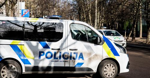 Развращал подростков в библиотеках Развращал подростков в библиотеках