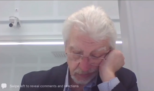 "Вконец распустились!": депутат в негодовании от уснувшего на заседании коллеги