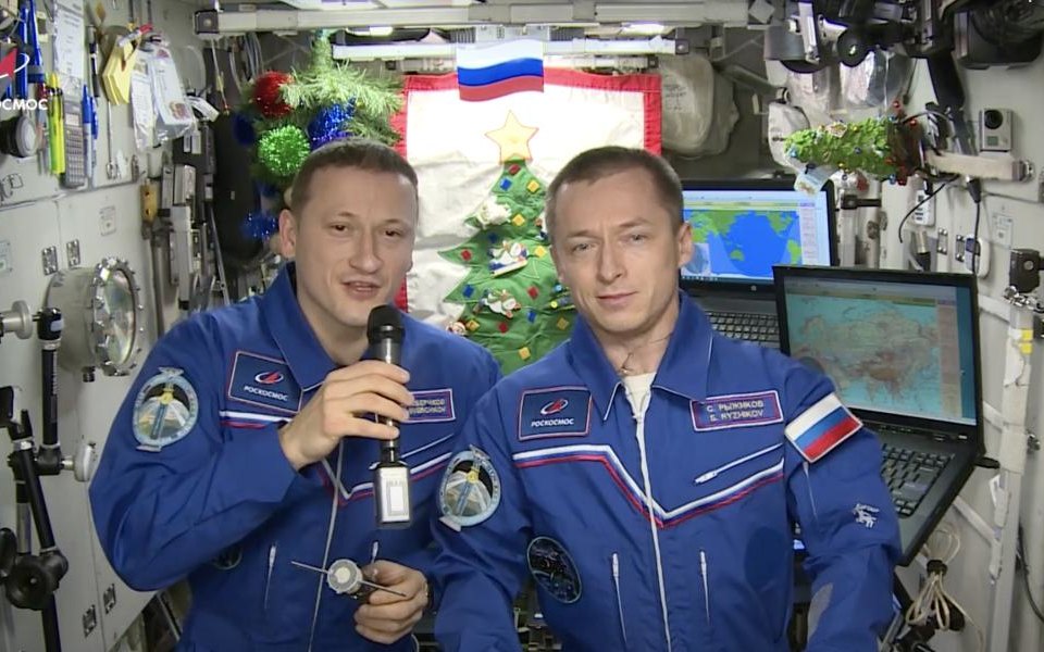 Космонавты МКС остались без новогодних подарков Космонавты МКС остались без новогодних подарков