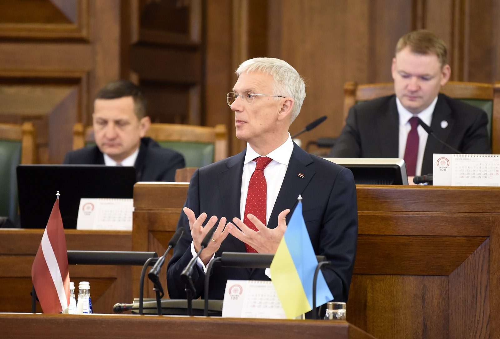 "Власть опьяняет". Утверждено второе правительство Кариньша