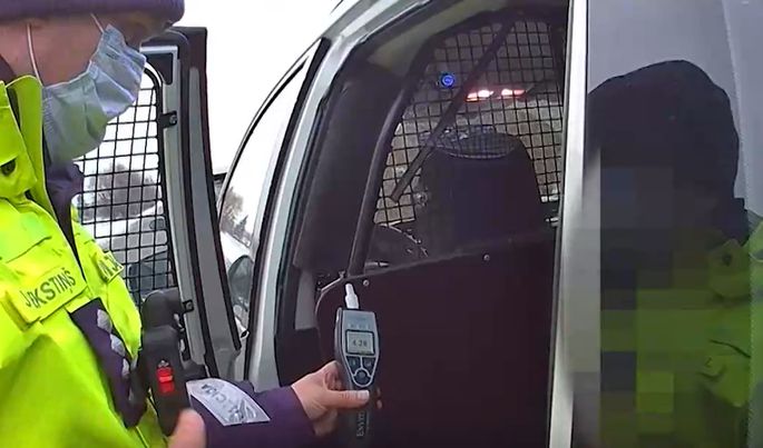 Первый рекорд года: сел за руль с 4,28 промилле алкоголя в крови Первый рекорд года: сел за руль с 4,28 промилле алкоголя в крови