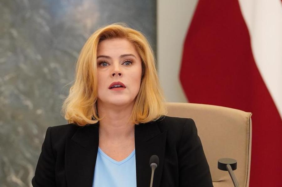 Если в правительстве будут какие-либо изменения, вы узнаете об этом от меня