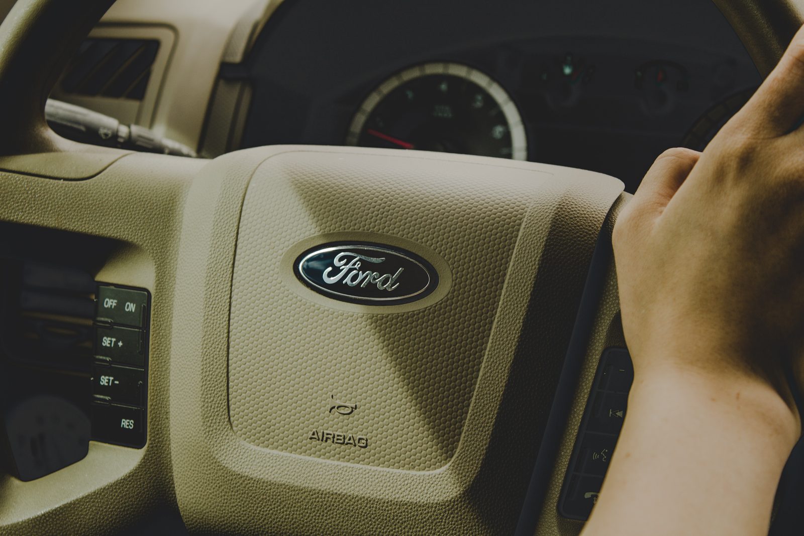 "Ford": 40% no uzņēmuma tirdzniecības apjoma līdz 2030.gadam veidos elektriskie automobiļi
