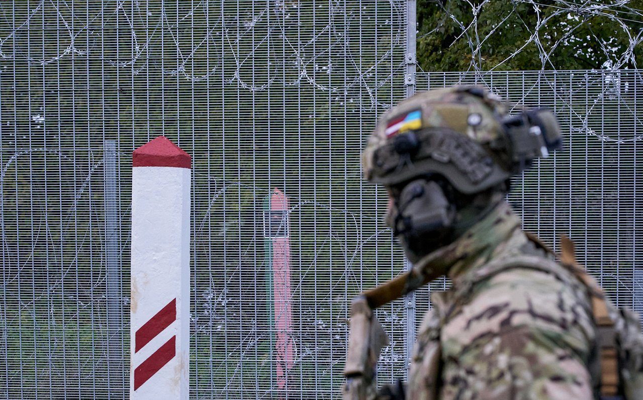 Президент: одна из важнейших задач - военное укрепление восточной границы Президент: одна из важнейших задач - военное укрепление восточной границы