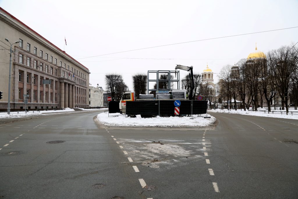 "Врата почета" не в почете. Арку за 70 000 евро демонтировали "Врата почета" не в почете. Арку за 70 000 евро демонтировали