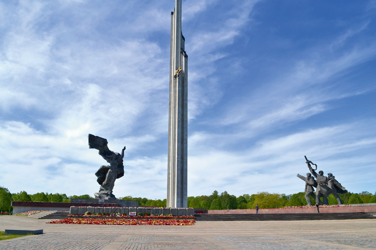 В Риге ограничат движение в окрестностях парка Победы В Риге ограничат движение в окрестностях парка Победы