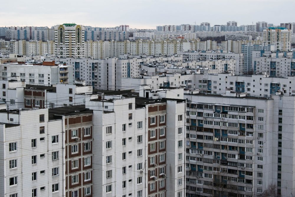 Стройуправа: проверку фасадов в Риге перенесли из-за пандемии