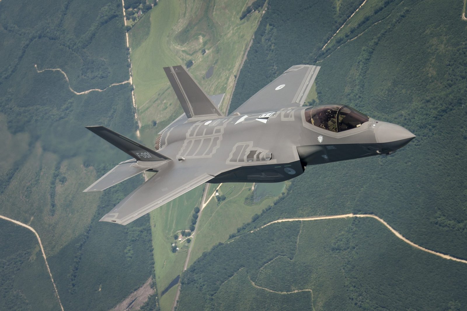 Нидерланды направили два истребителя F-35 для защиты Восточной Европы