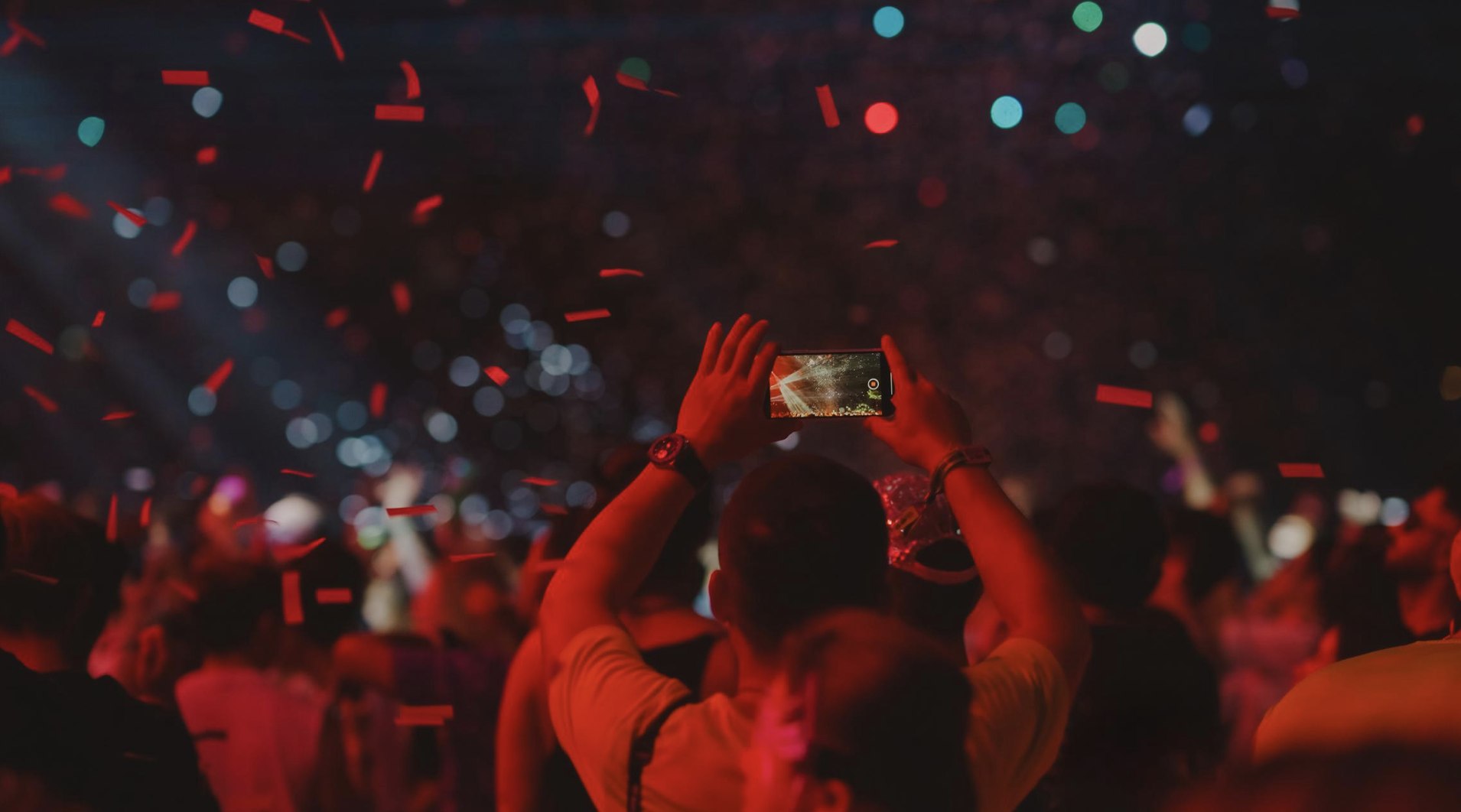 Ko obligāti ņemt līdzi uz festivālu? Ko obligāti ņemt līdzi uz festivālu?