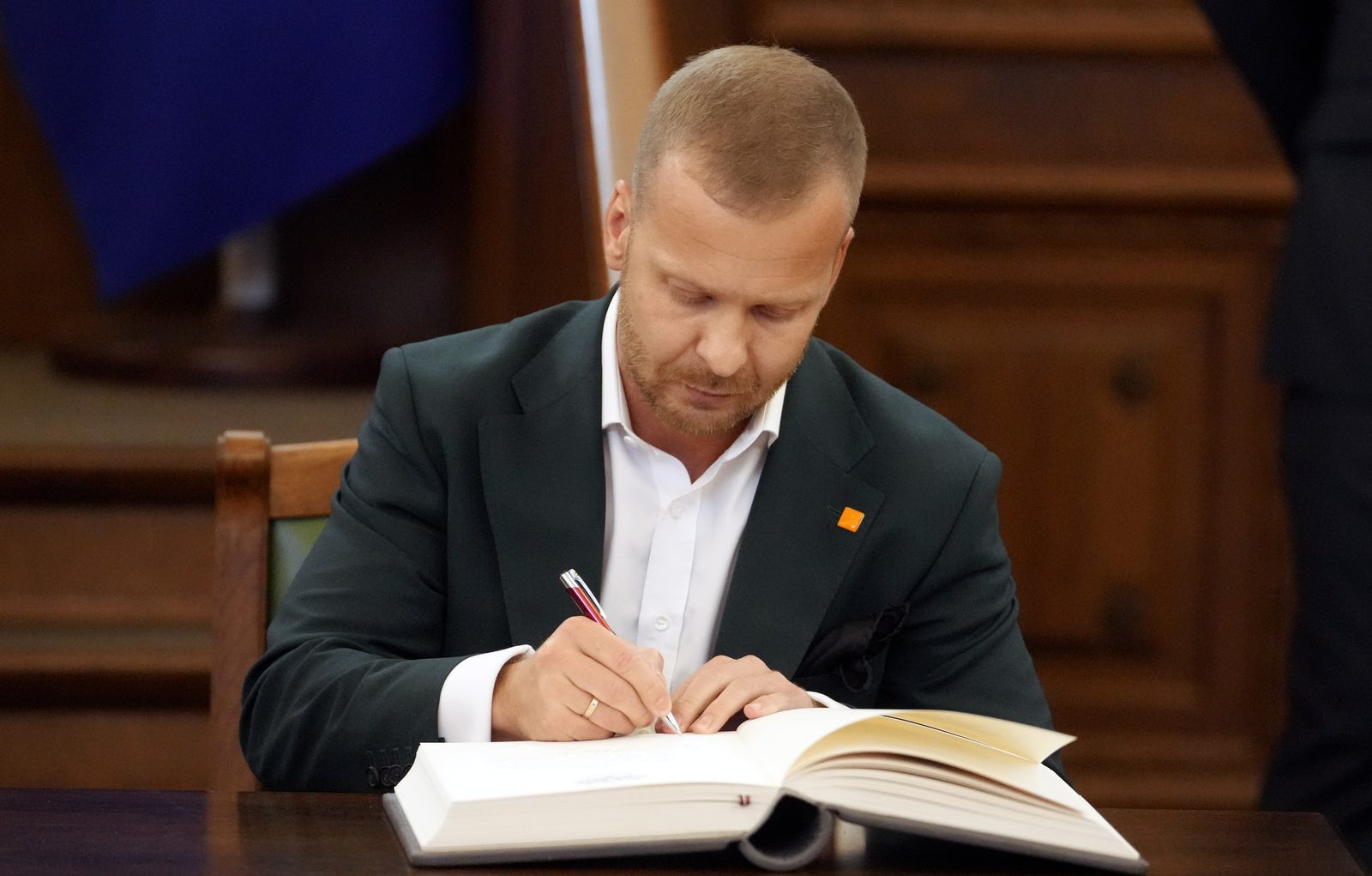 Росликов обещал больше не давать интервью пропагандистам