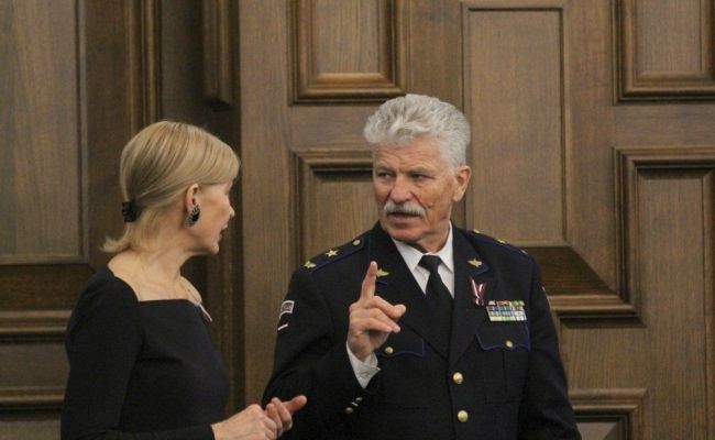 Генерал Креслиньш: в истории с Казахстаном поражают несколько моментов Генерал Креслиньш: в истории с Казахстаном поражают несколько моментов