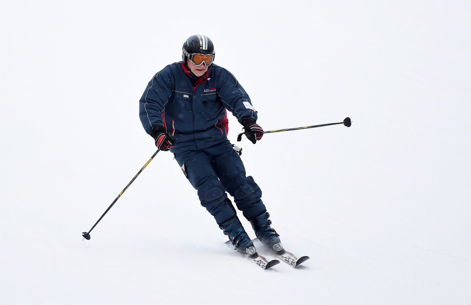 Par dienu stipra sniega dēļ atliktas Bormio paredzētās Pasaules kausa sacensības kalnu slēpošanā Par dienu stipra sniega dēļ atliktas Bormio paredzētās Pasaules kausa sacensības kalnu slēpošanā