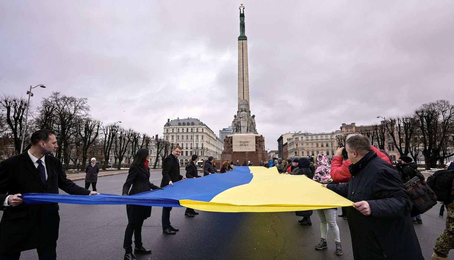 За нападение парня с украинским флагом - два года тюрьмы