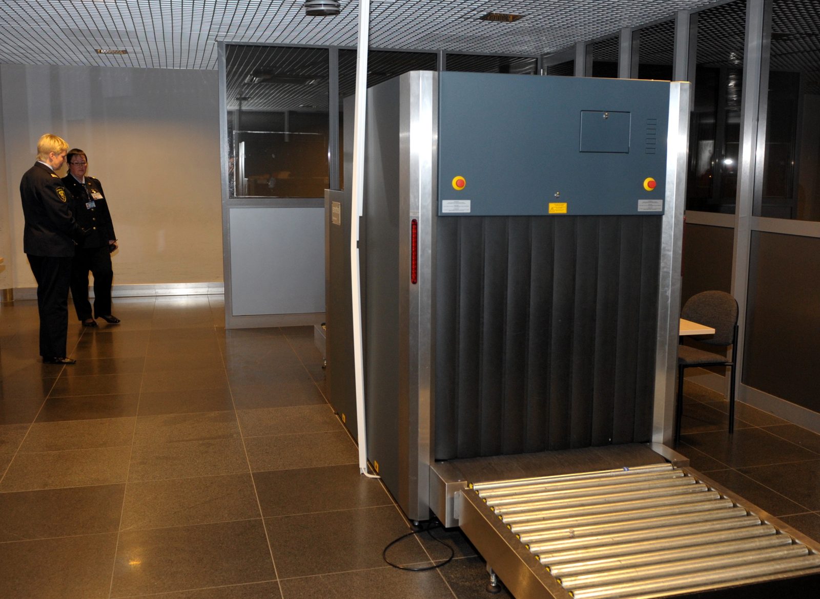 Lietuvas valdība aizliedz Ķīnas uzņēmuma "Nuctech" bagāžas kontroles rentgeniekārtu ierīkošanu lidostās