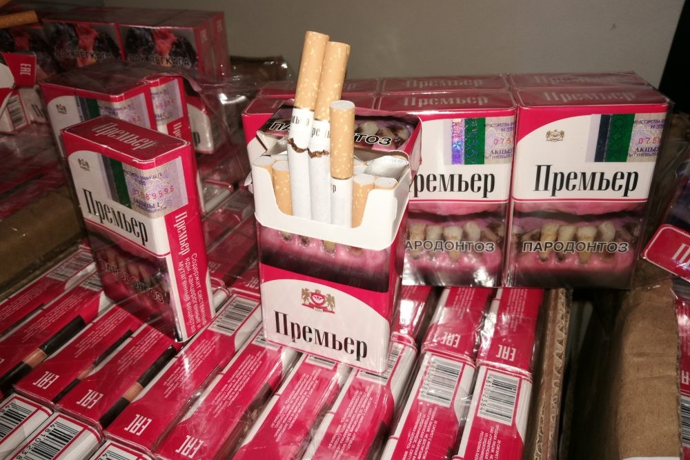 В машине гражданина Латвии обнаружили контрабанду сигарет В машине гражданина Латвии обнаружили контрабанду сигарет
