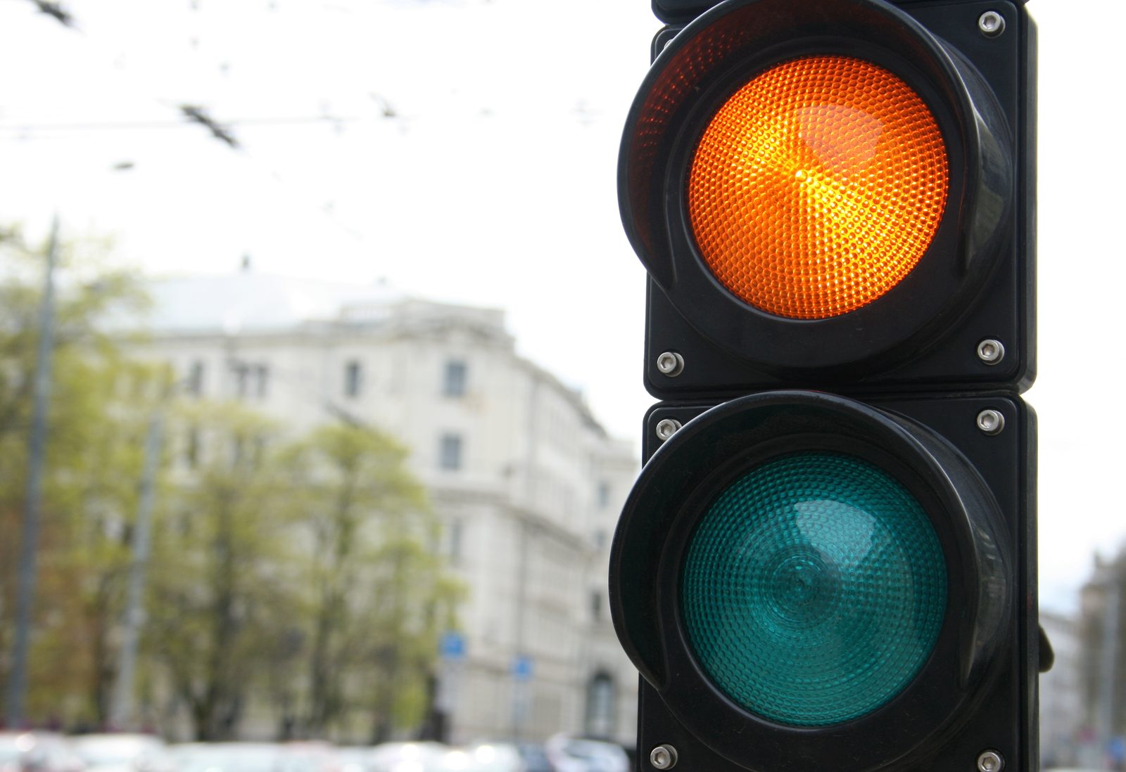 86% rīdzinieku atbalsta sarkanās gaismas kontroles luksoforu ieviešanu Rīgā